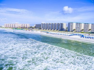 Destin Beach Vacation Condo  Pool Views of Gulf